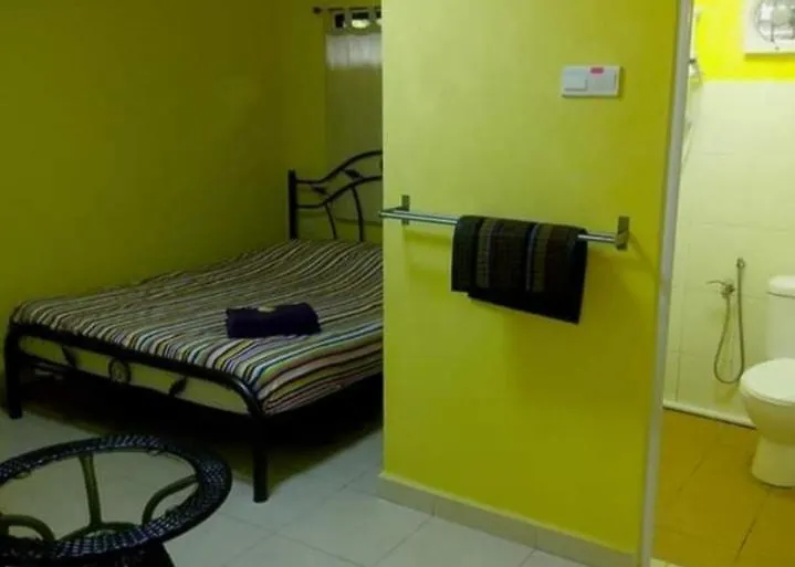 캡슐호텔 Ali'S Guest House 바투 페링기